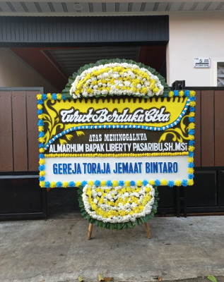 Papan Bunga Duka di Cisempur